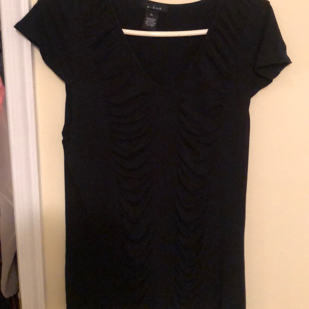 U Knitt black top